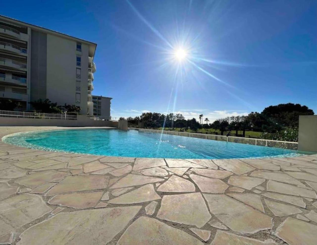 Il Gioiello : Apt 2 Pers, Clim, Piscine, Parking 앙티브 외부 사진