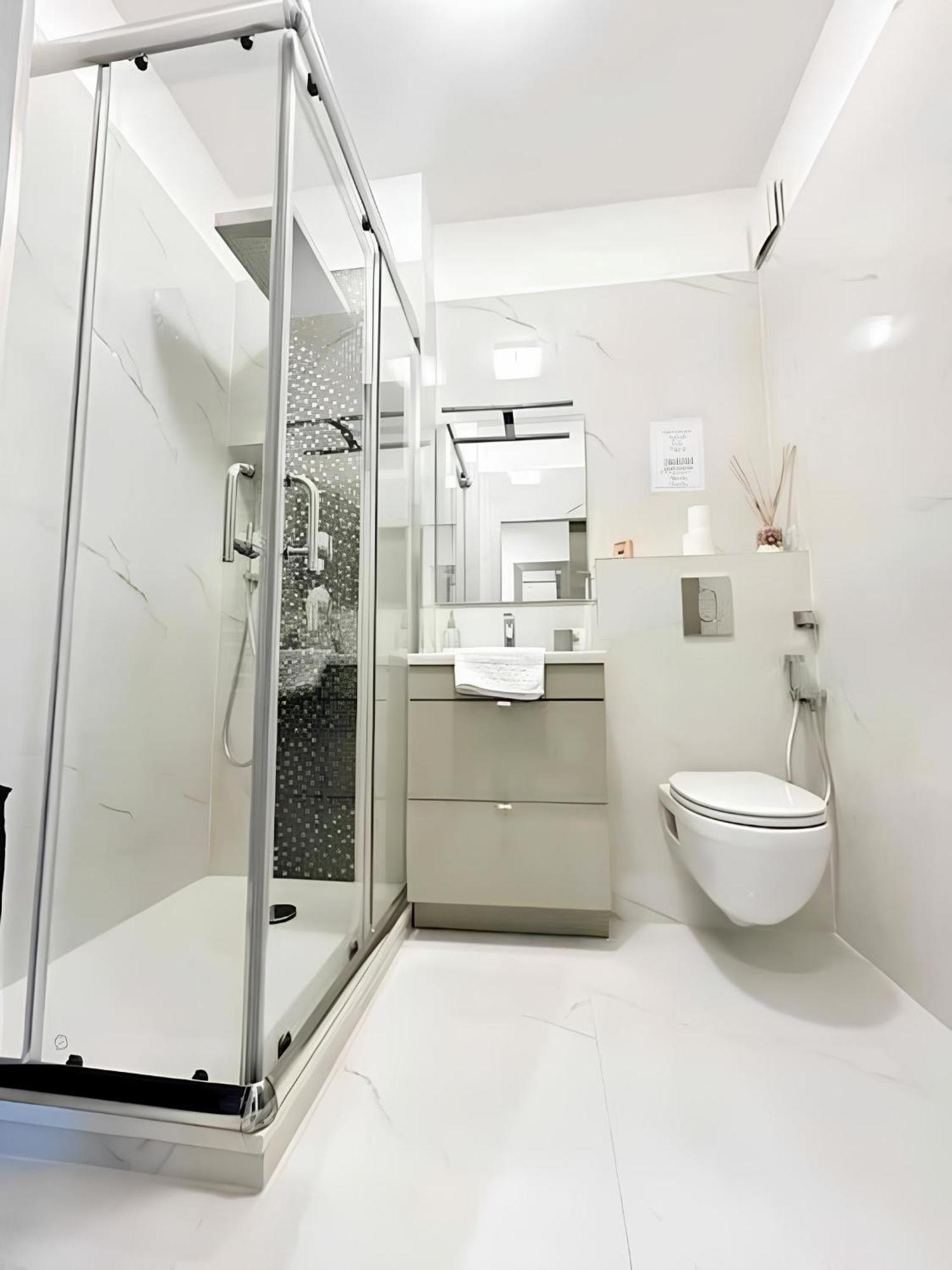 Il Gioiello : Apt 2 Pers, Clim, Piscine, Parking 앙티브 외부 사진